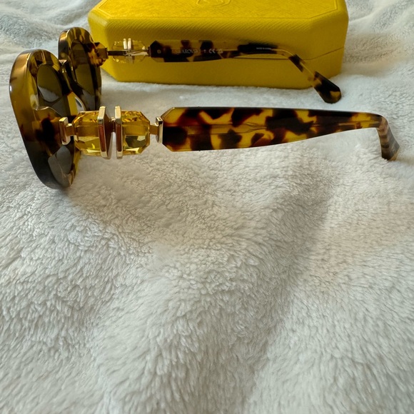 Swarovski Yellow Crystal Sunglasses with Tortoise Frames - Picture 7 of 7